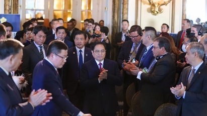 PM calls for continued cooperation from US investors