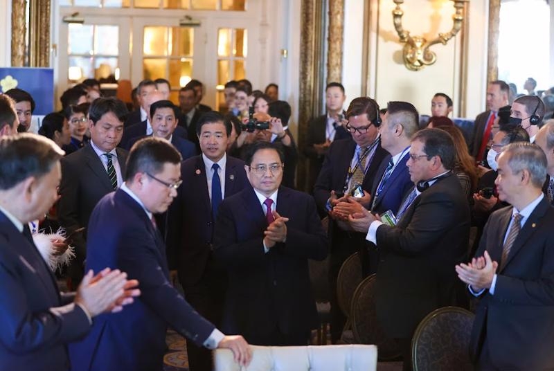 PM calls for continued cooperation from US investors