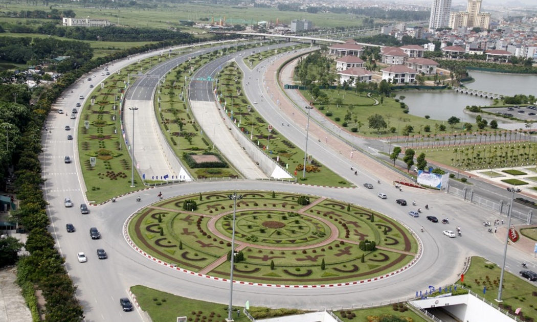Đường đại lộ Thăng Long là tuyến đường huyết mạch của TP. Hà Nội.