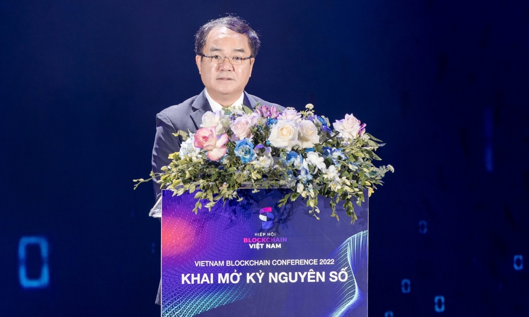 Ông Vũ Chiến Thắng - Thứ Trưởng Bộ nội vụ chúc mừng và chỉ đạo nhiệm vụ tại Lễ ra mắt Hiệp hội Blockchain Việt Nam.