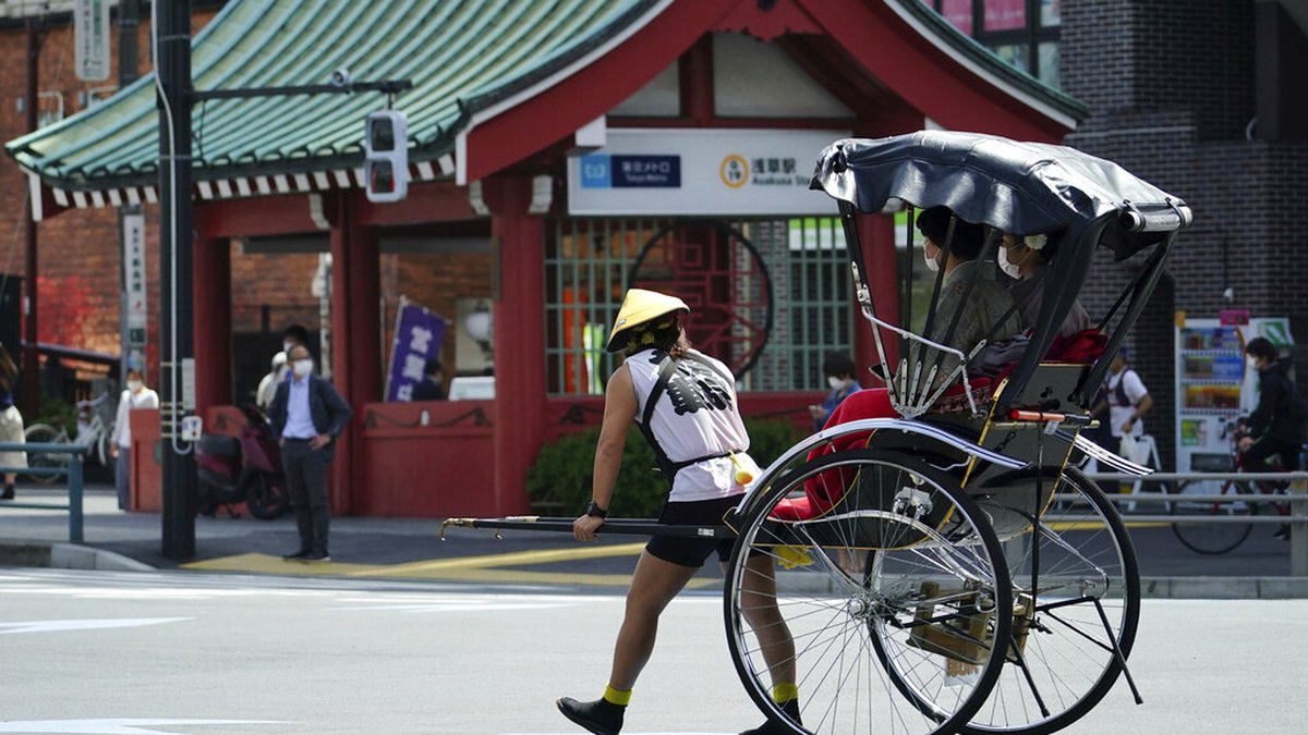 Vốn ưa th&iacute;ch lối sống trầm lặng, người d&acirc;n ở Kyoto vui mừng cho biết &ldquo;sự y&ecirc;n tĩnh đ&atilde; dần trở lại&rdquo; trong thời gian đại dịch.