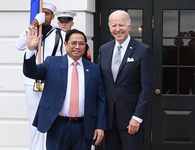 Tổng thống Hoa Kỳ Joe Biden ch&agrave;o đ&oacute;n Thủ tướng Phạm Minh Ch&iacute;nh - Ảnh: VGP