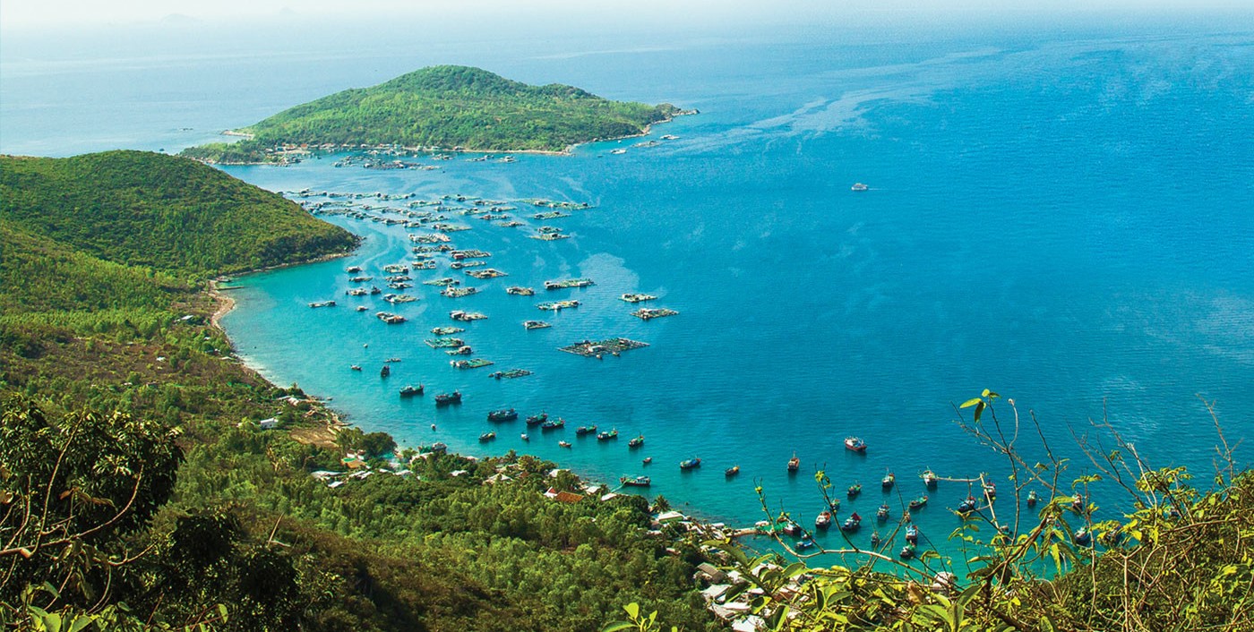 Vịnh Cam Ranh, tỉnh Khánh Hoà.