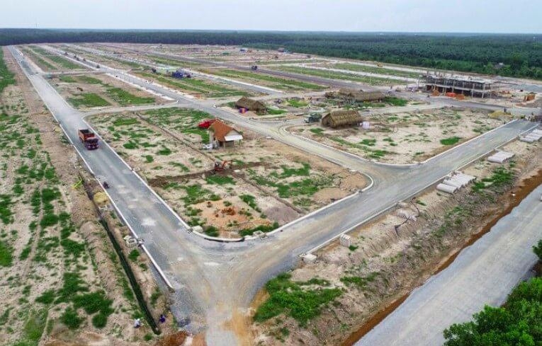 Interest in land plots down