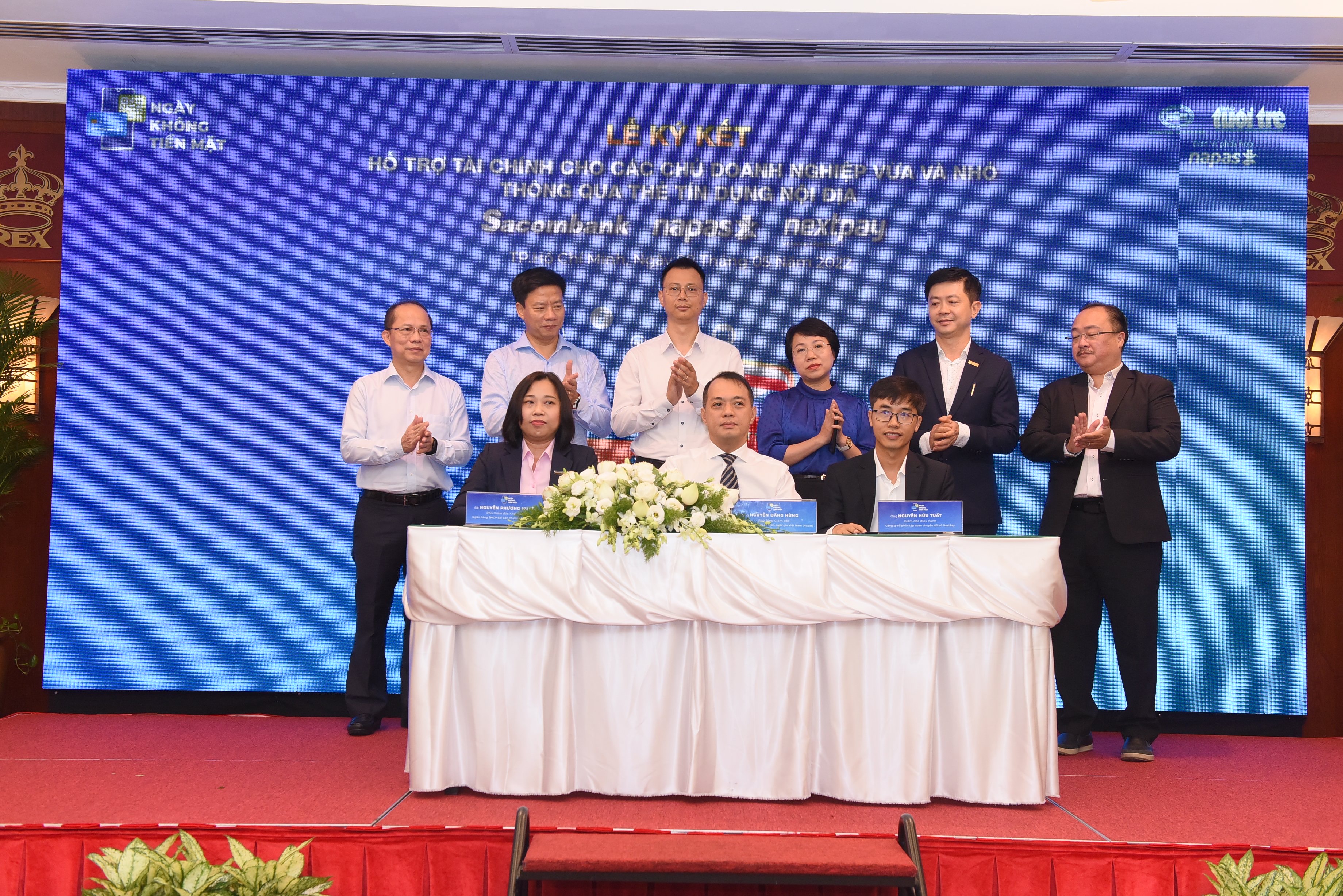 Đại diện các lãnh đạo tại buổi lễ ký kết.