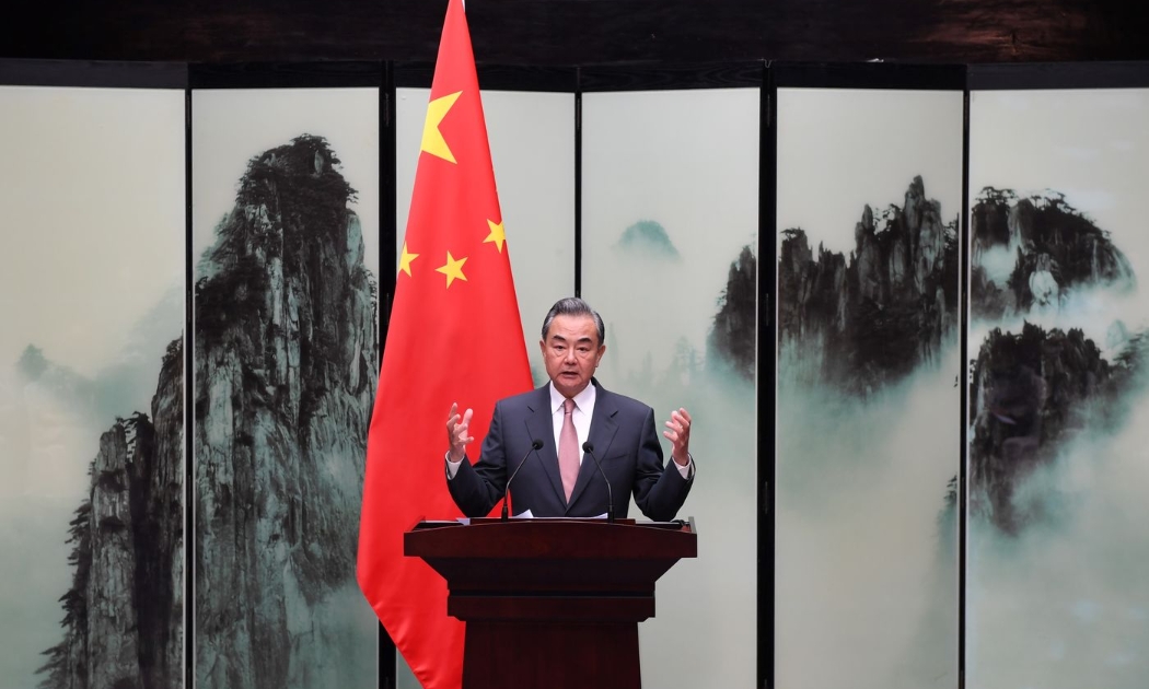 Ngoại trưởng Trung Quốc Vương Nghị - Ảnh: Xinhua/Bloomberg.