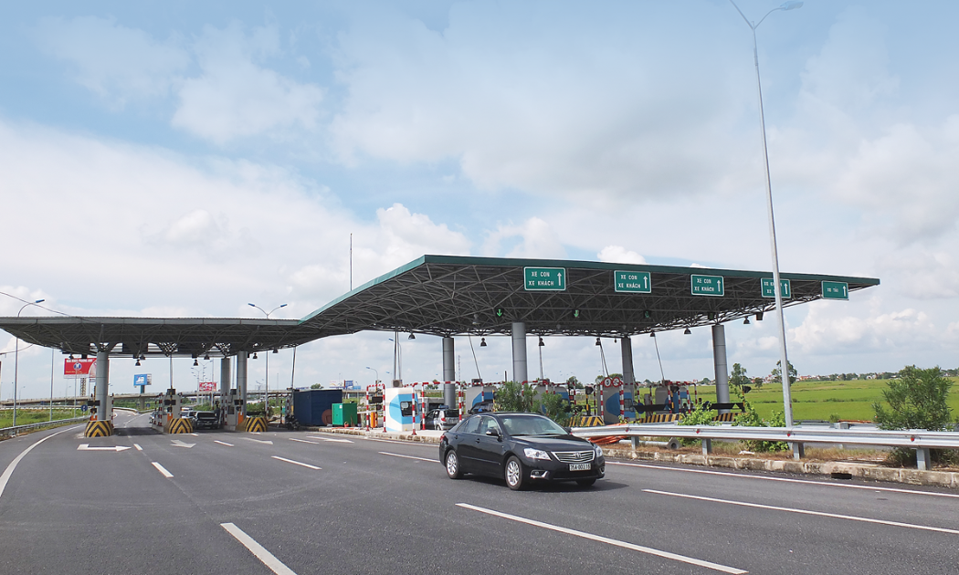 Theo quy hoạch đến năm 2030, mạng đường bộ cao tốc Việt Nam được dự kiến đầu tư khoảng 5.000 km.