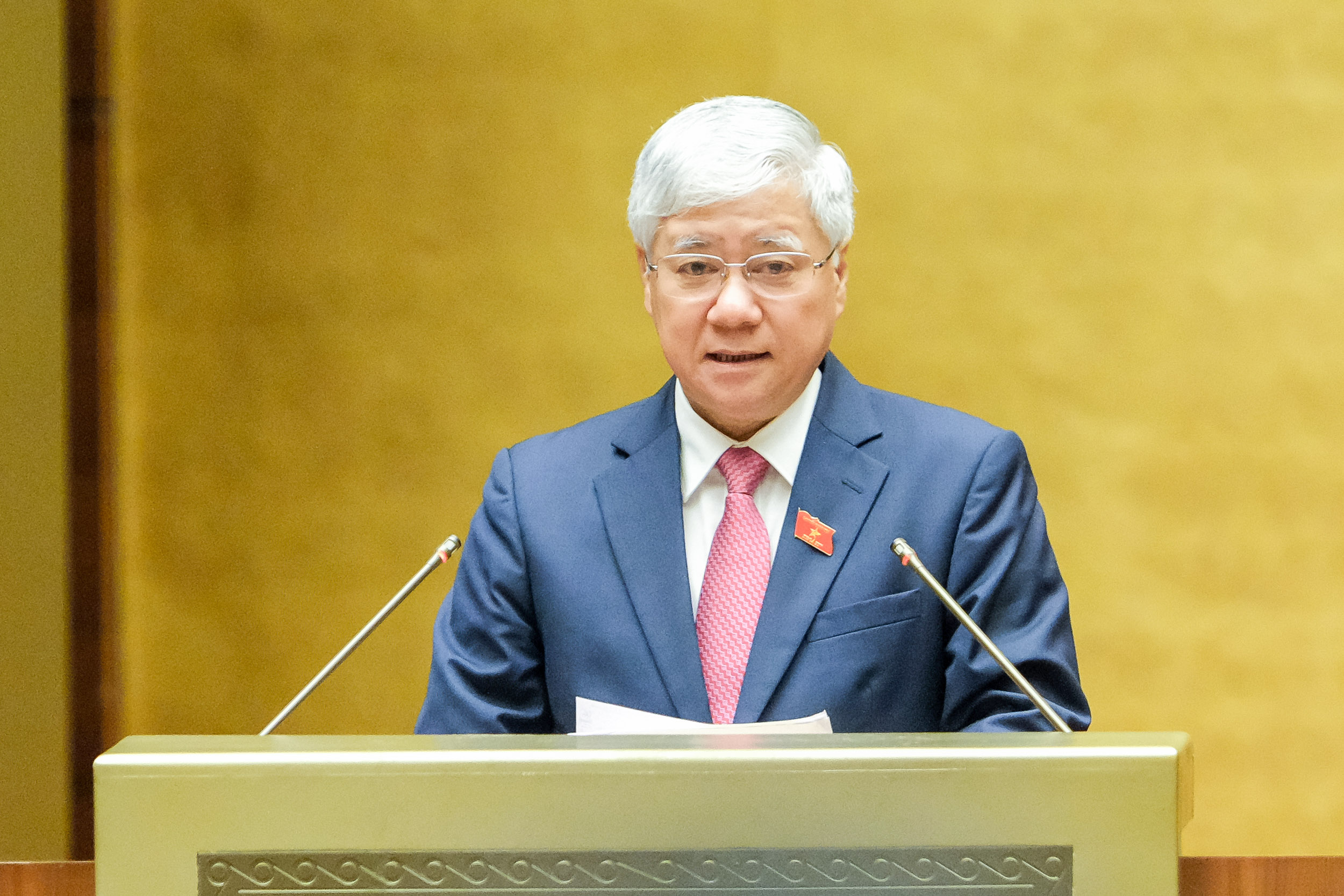 Chủ tịch Ủy ban Trung ương Mặt trận Tổ quốc Việt Nam Đỗ Văn Chiến trình bày báo cáo - Ảnh: Quochoi.vn