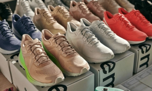 Thương hiệu Lululemon đã làm gì khiến Nike phải dè chừng?