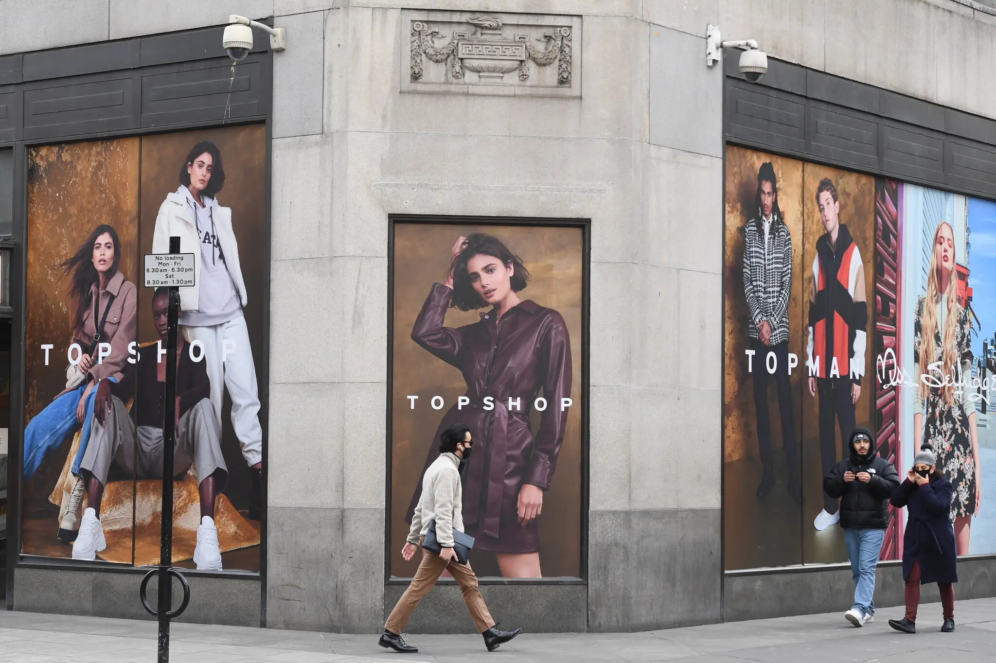 Sau 22 năm phát triển trên thị trường trực tuyến, Asos nay đã chính thức mở cửa các cửa hàng vật lý đầu tiên của mình tại Mỹ.