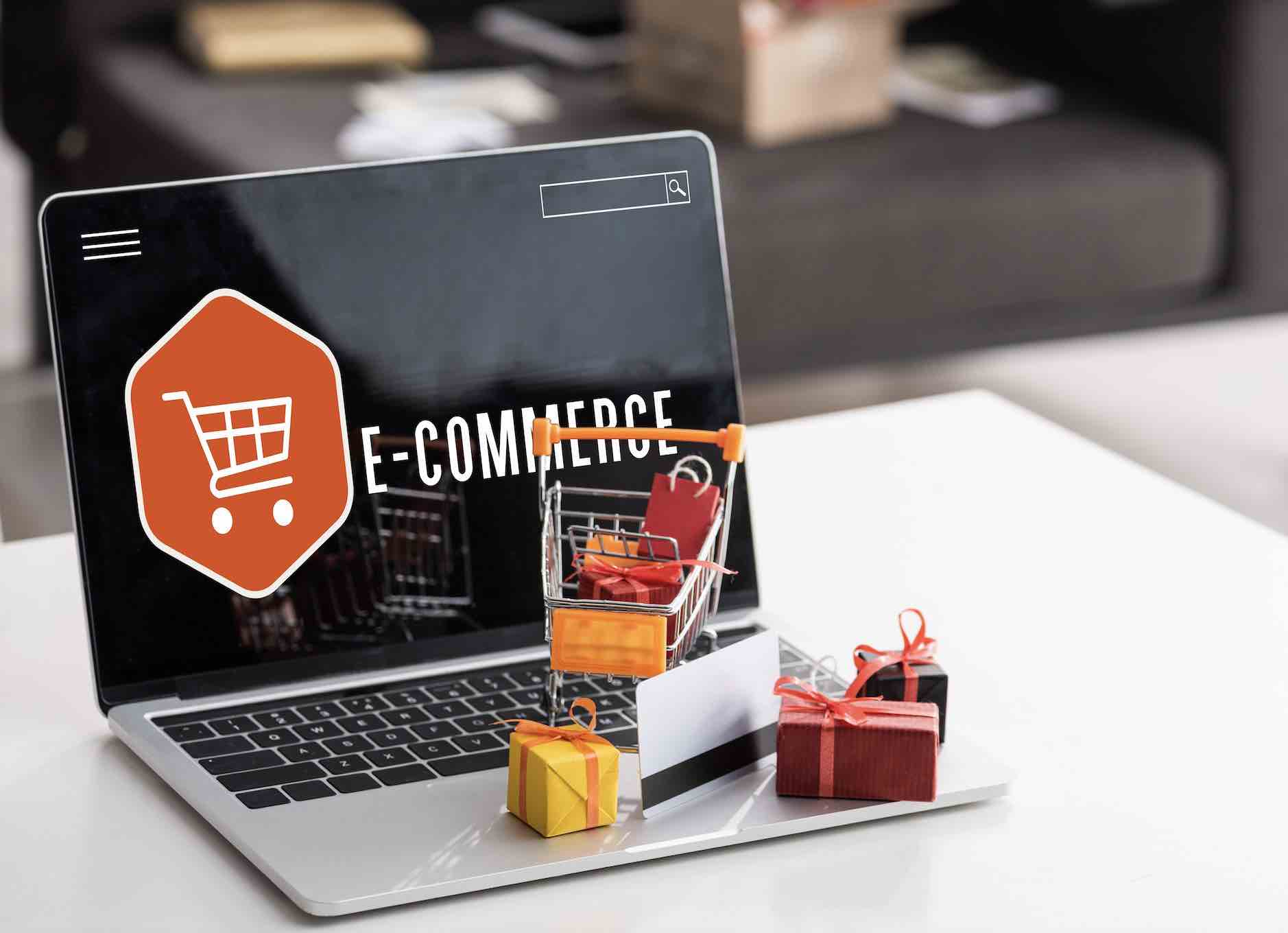 VCCI đề nghị bỏ quy định về trách nhiệm kê khai, nộp thuế thay của các sàn thương mại điện tử có chức năng đặt hàng trực tuyến.