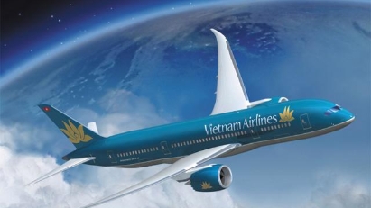 Vietnam Airlines curbing quarterly losses