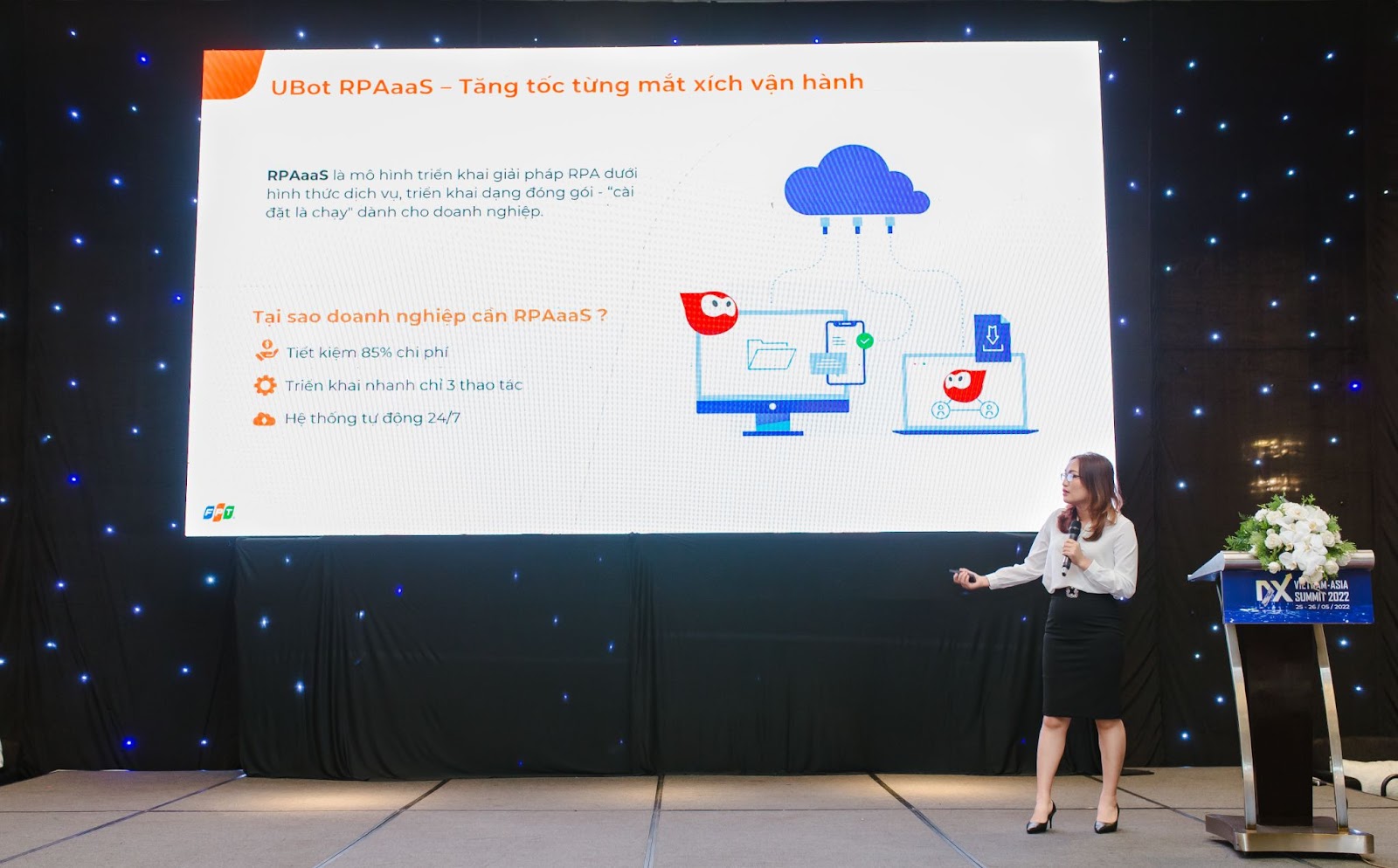 Bà Đỗ Thị Hương - Giám đốc nghiên cứu và phát triển UBot giới thiệu giải pháp chuyển đổi số linh hoạt, thần tốc cho doanh nghiệp SME.