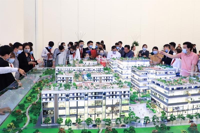 Land fever unlikely in 2022