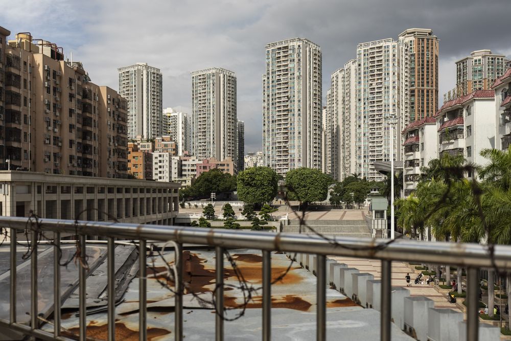 Các tòa nhà chung tư tại Thẩm Quyến, Trung Quốc - Ảnh: Bloomberg