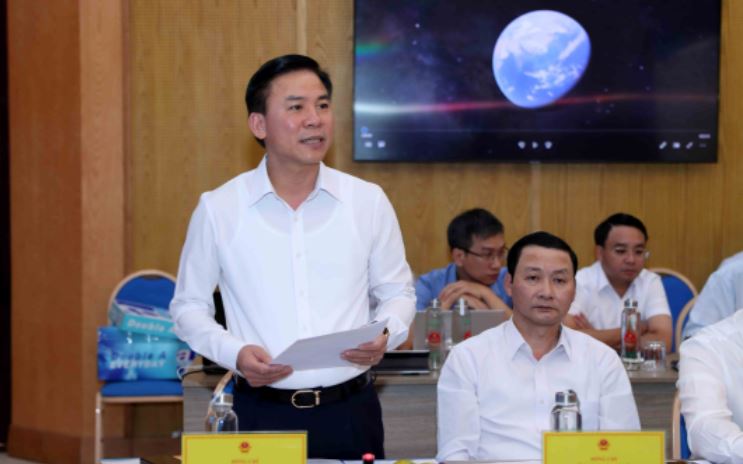 Ông Đỗ Trọng Hưng, Uỷ viên Trung ương Đảng, Bí thư tỉnh uỷ Thanh Hoá phát biểu tại Hội nghị.