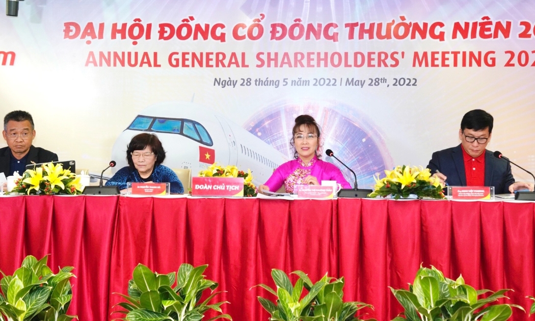 Đoàn chủ tịch tại Đại hội đồng cổ đông Vietjet diễn ra sàng 28/5 (ảnh: N.Q).