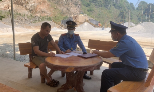 Siết chặt kiểm tra đầu nguồn hàng kết hợp phạt nguội, chặn đứng xe quá tải