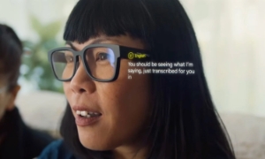 Chiếc kính mới của Google có thể phiên dịch trong thời gian thực