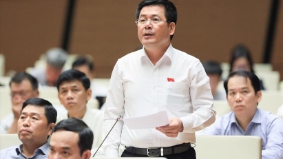 Minister: Nuclear power a possibility