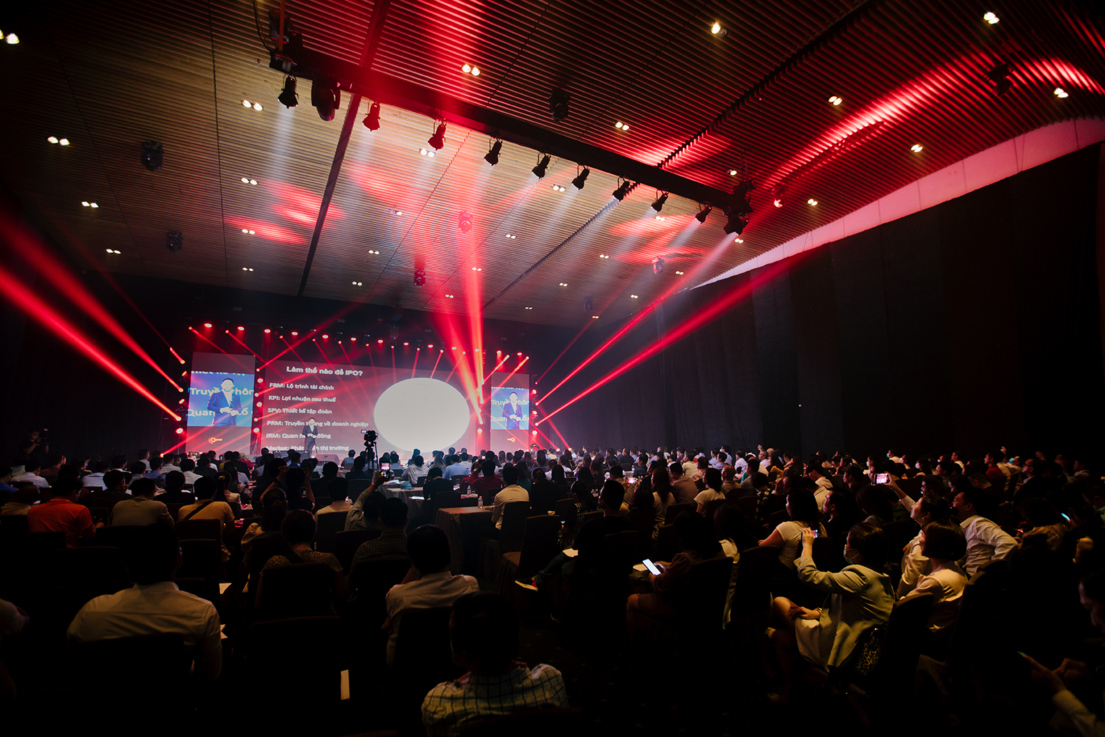 Running to IPO là chương trình đầu tiên tổ chức tại Việt Nam, quy tụ hơn 1.000 lãnh đạo đại diện cho hơn 300 doanh nghiệp.