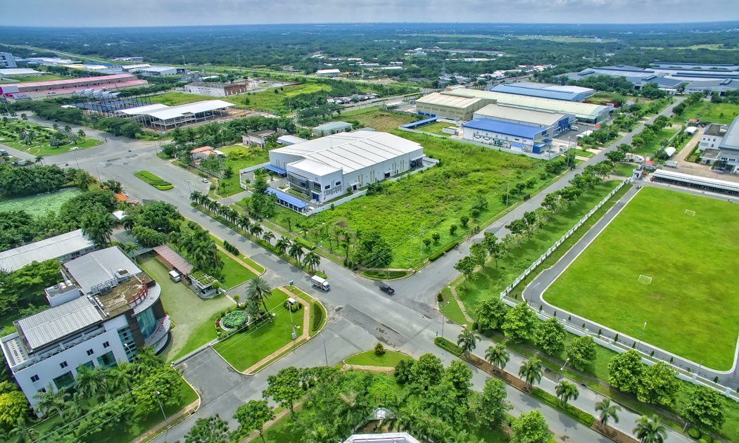 Khu công nghiệp Long Khánh với tổng diện tích quy hoạch hơn 764ha có tỷ lệ lấp đầy lên đến hơn 70% với các thương hiệu như lớn Samsung, Hyosung, Bosch…
