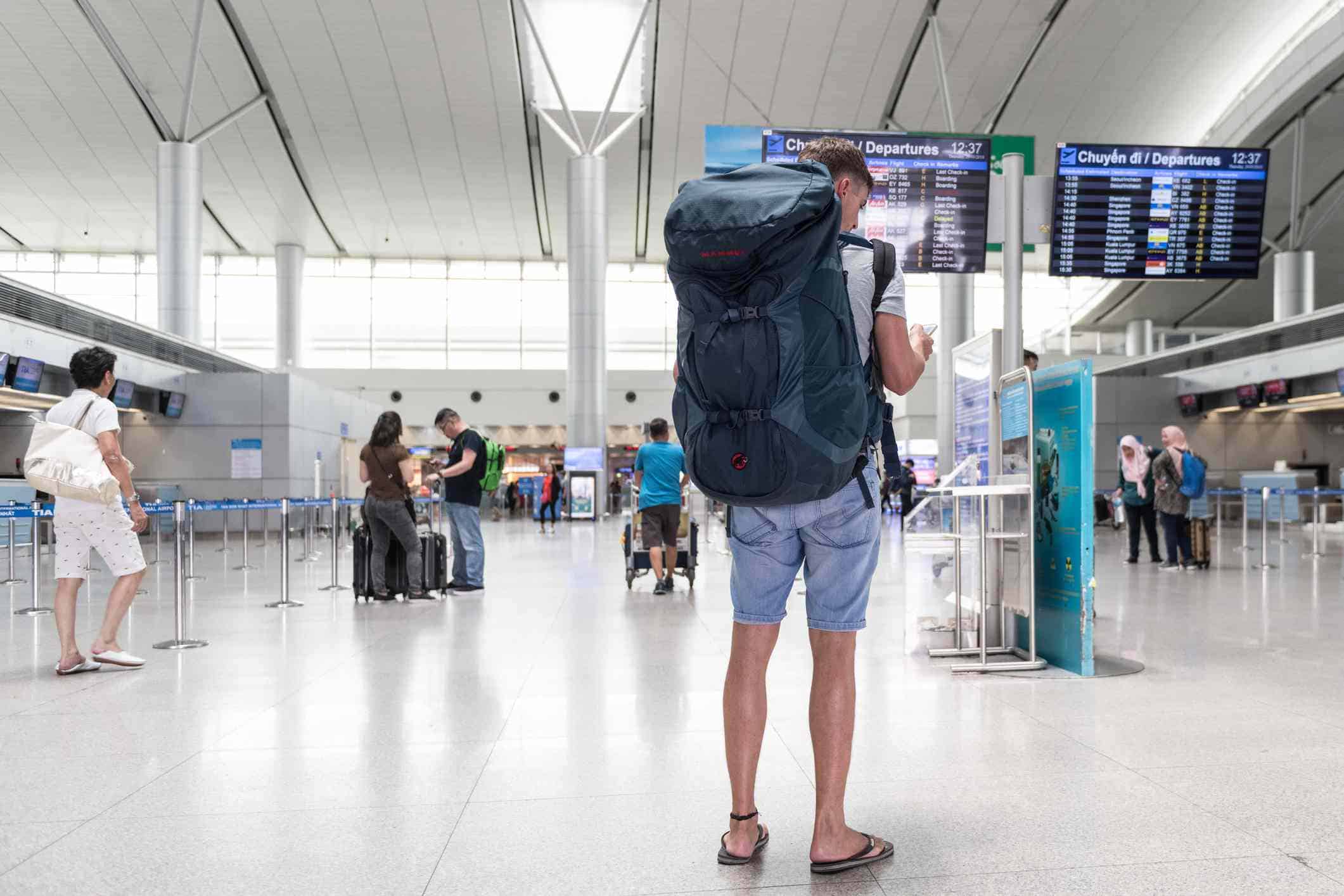 Tính chung 5 th&aacute;ng đầu năm, kh&aacute;ch quốc tế đến Việt Nam đạt 365,3 ngh&igrave;n lượt người, gấp 4,5 lần so với c&ugrave;ng kỳ năm trước.