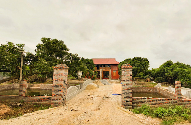 Căn biệt thự lớn được xây dựng trên đất Nông trường Quý Cao