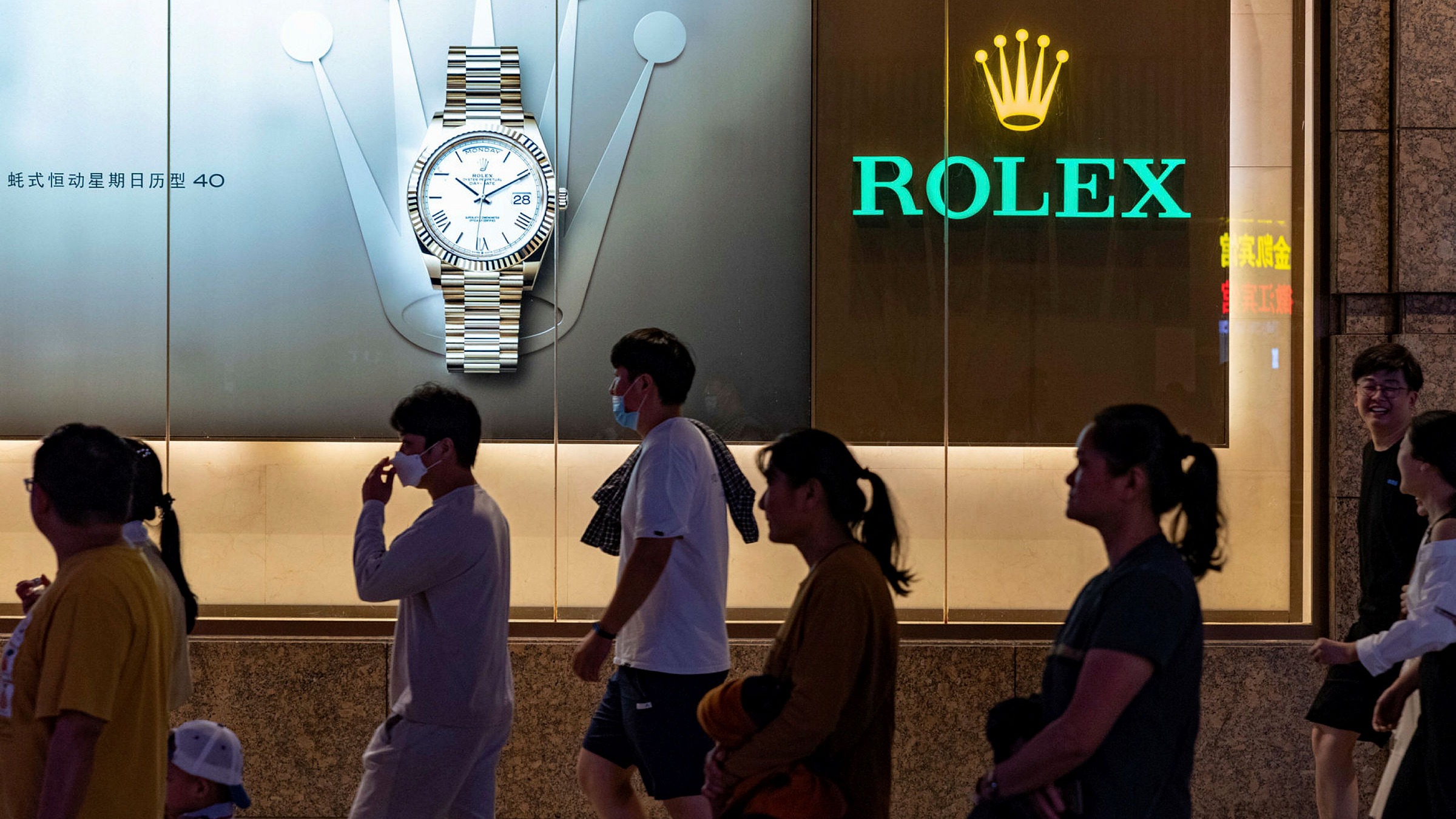 Trong hai năm qua, nhà máy Rolex đã phải đóng cửa trong một vài tháng do Covid -19, vì vậy ít nhất cũng có một số tác động đến nguồn cung.