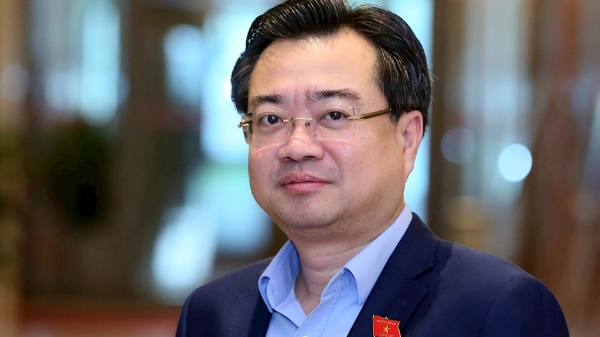 Bộ trưởng Bộ Xây dựng: Giá nhà tăng cao khiến người thu nhập thấp ngày càng khó tạo lập chỗ ở