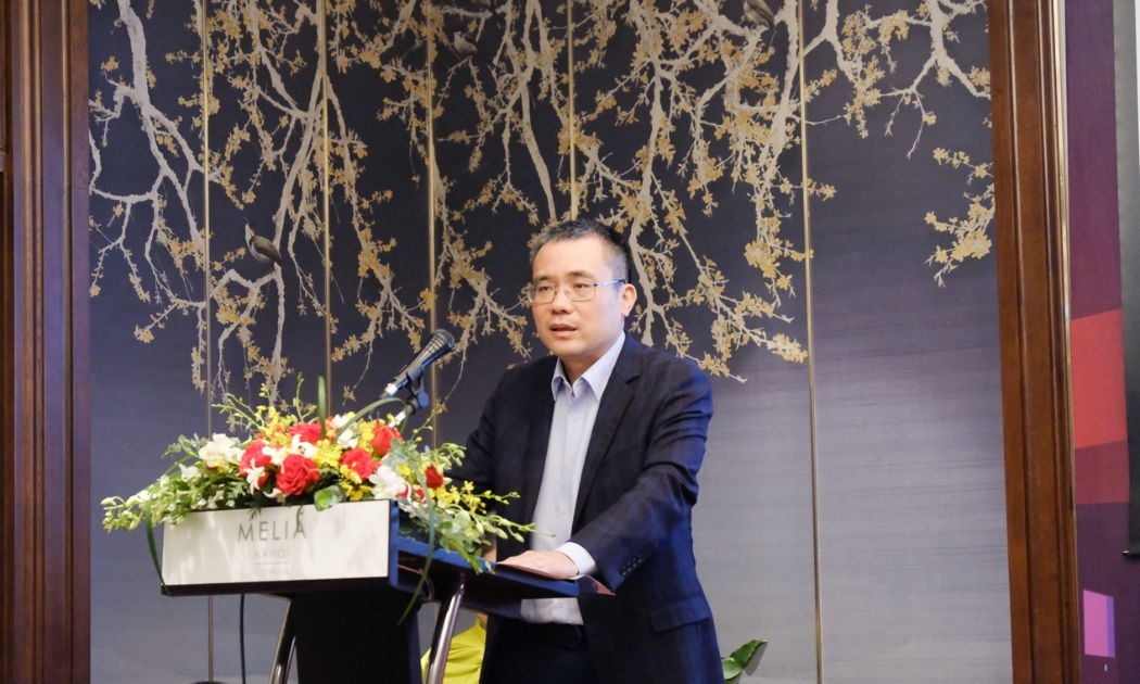 Ông Dương Dũng Triều - Chủ tịch FPT IS nhận định ngân hàng cần ưu tiên đổi mới mô hình kinh doanh với các phương thức tiếp cận khách hàng qua kênh số một cách ấn tượng.