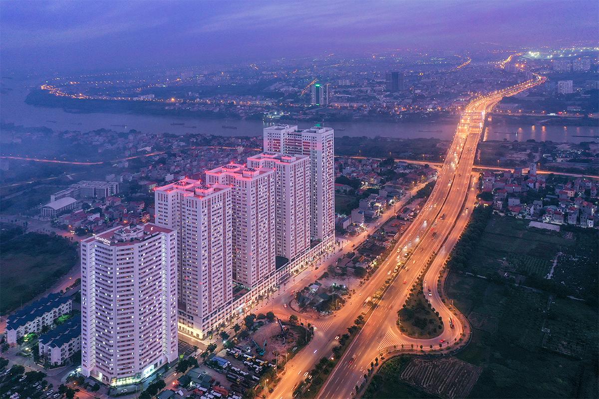 Khách hàng có thể nhận nhà ở ngay tại khu đô thị Eurowindow River Park với giá chỉ từ 25 triệu đồng/m2, tương đương từ 1,7 tỷ đồng cho căn 2 phòng ngủ. Ngoài ra, dự án được ngân hàng hỗ trợ tài chính 70% giá trị căn hộ, miễn lãi và ân hạn nợ gốc 18 tháng.