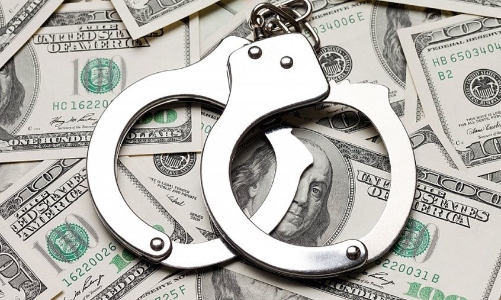 Bộ Tài chính đã chuyển công an điều tra một số vụ lợi dụng chứng khoán để rửa tiền