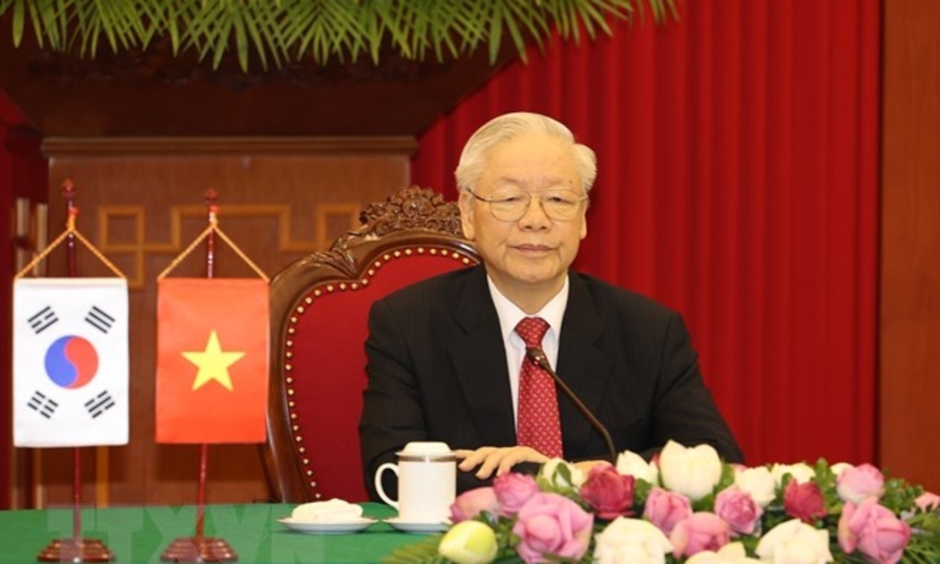 Tổng Bí thư Nguyễn Phú Trọng trao đổi với Tổng thống Hàn Quốc Yoon Suk-yeol bằng hình thức trực tuyến.