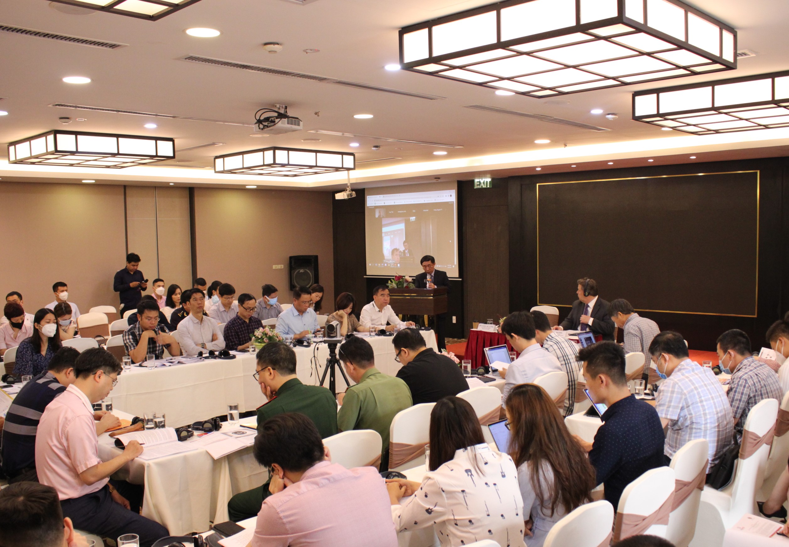 To&agrave;n cảnh hội thảo ng&agrave;y 9-6-2022.