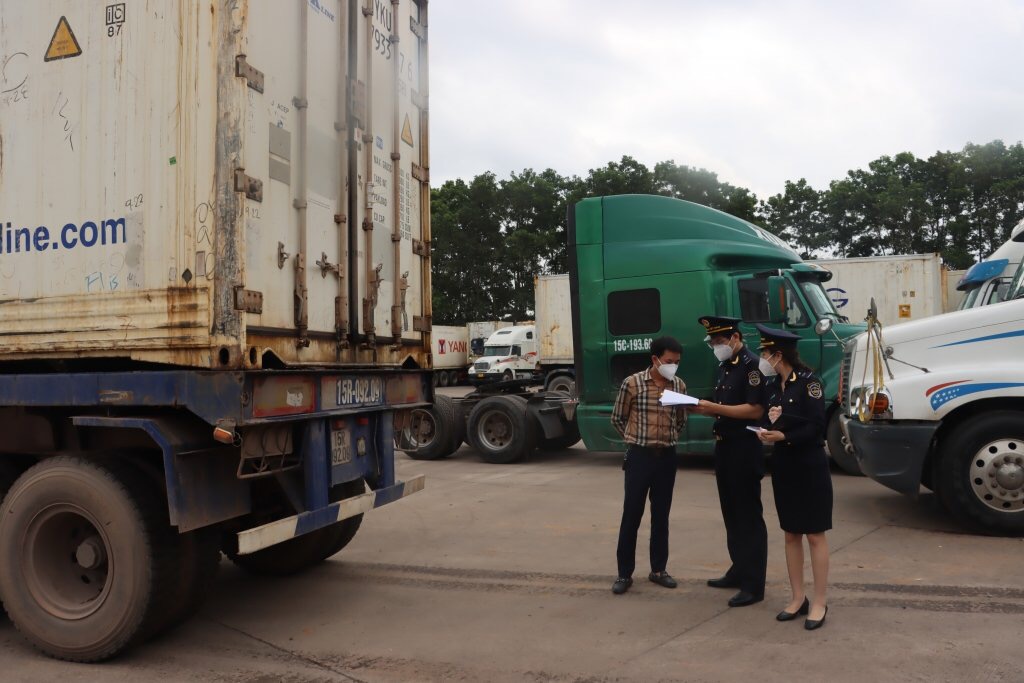 Các bộ, ngành tiếp tục rà soát, cắt giảm danh mục hàng hóa xuất nhập khẩu thuộc diện quản lý, kiểm tra chuyên ngành.