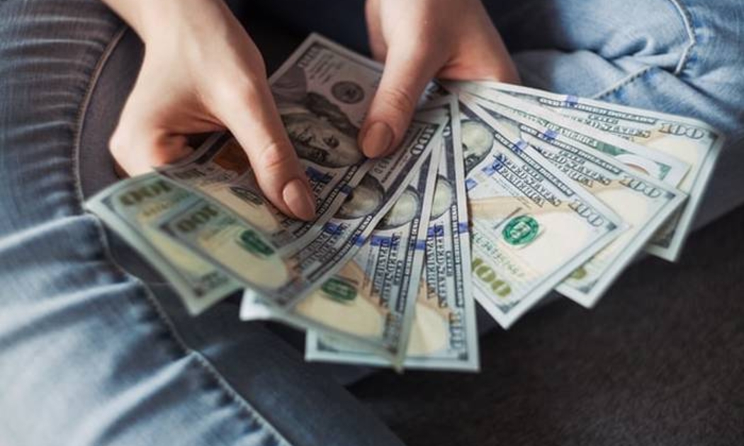 Số tiền của khách hàng được chuyển vào tài khoản cá nhân của Nguyệt và đồng phạm rồi chuyển lòng vòng vào tài khoản các công ty để thực hiện giao dịch quy đổi ngoại tệ và chuyển tiền ra nước ngoài.