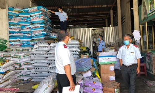 Hàng triệu nông dân điêu đứng, đối mặt nguy cơ tay trắng vì phân bón giả