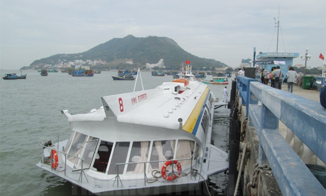 Tàu cao tốc chạy tuyến TP. Hồ Chí Minh - Vũng Tàu.