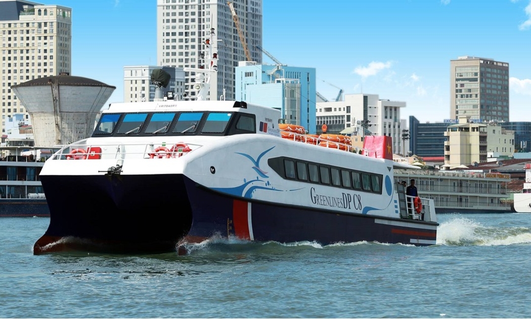 TP.HCM đang triển khai các tour du lịch ngắm sông Sài Gòn bằng du thuyền hạng sang...