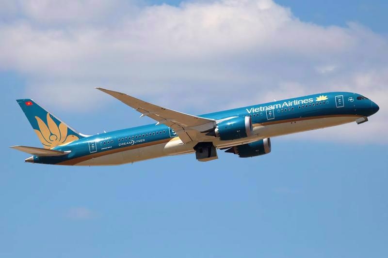 Vietnam Airlines to restructure
