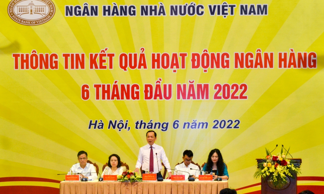 Ngân hàng Nhà nước không từ bỏ mục tiêu kiểm soát tín dụng để định hướng dòng vốn đi đúng hướng và kiểm soát lạm phát
