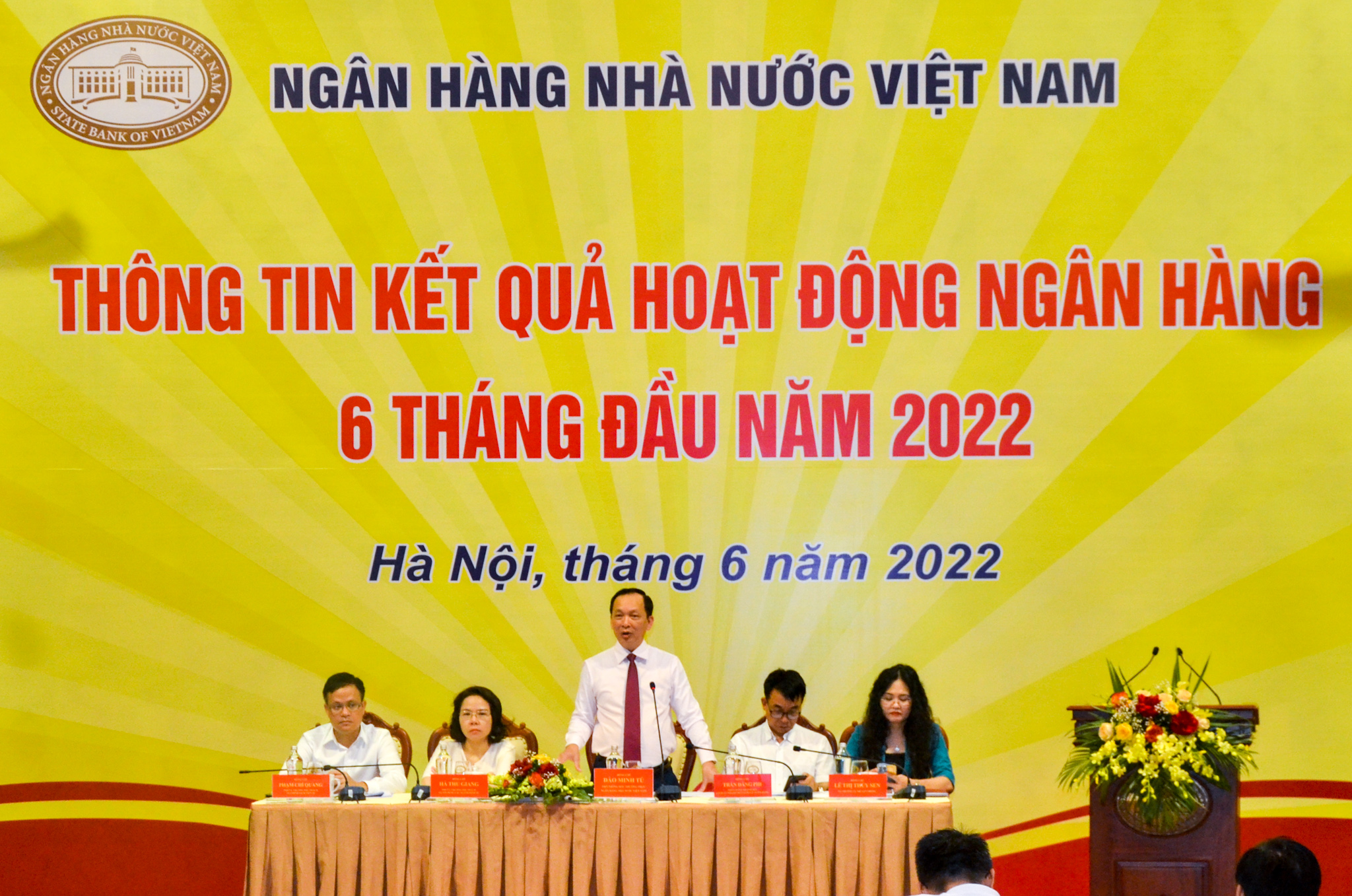 Ngân hàng Nhà nước không từ bỏ mục tiêu kiểm soát tín dụng để định hướng dòng vốn đi đúng hướng và kiểm soát lạm phát