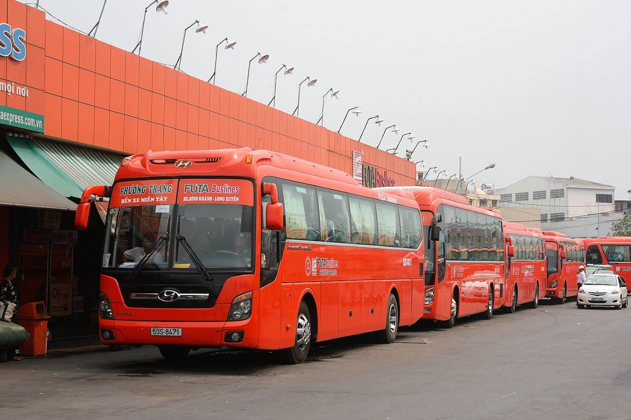 Giá xăng tăng thì giá vận chuyển cũng tăng và giá tour du lịch cũng sẽ tăng vì vận chuyển chiếm tỷ trọng chi phí lớn trong cơ cấu tour.