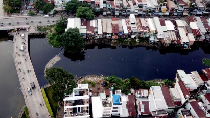 HCMC cleaning up canals to improve urban environment