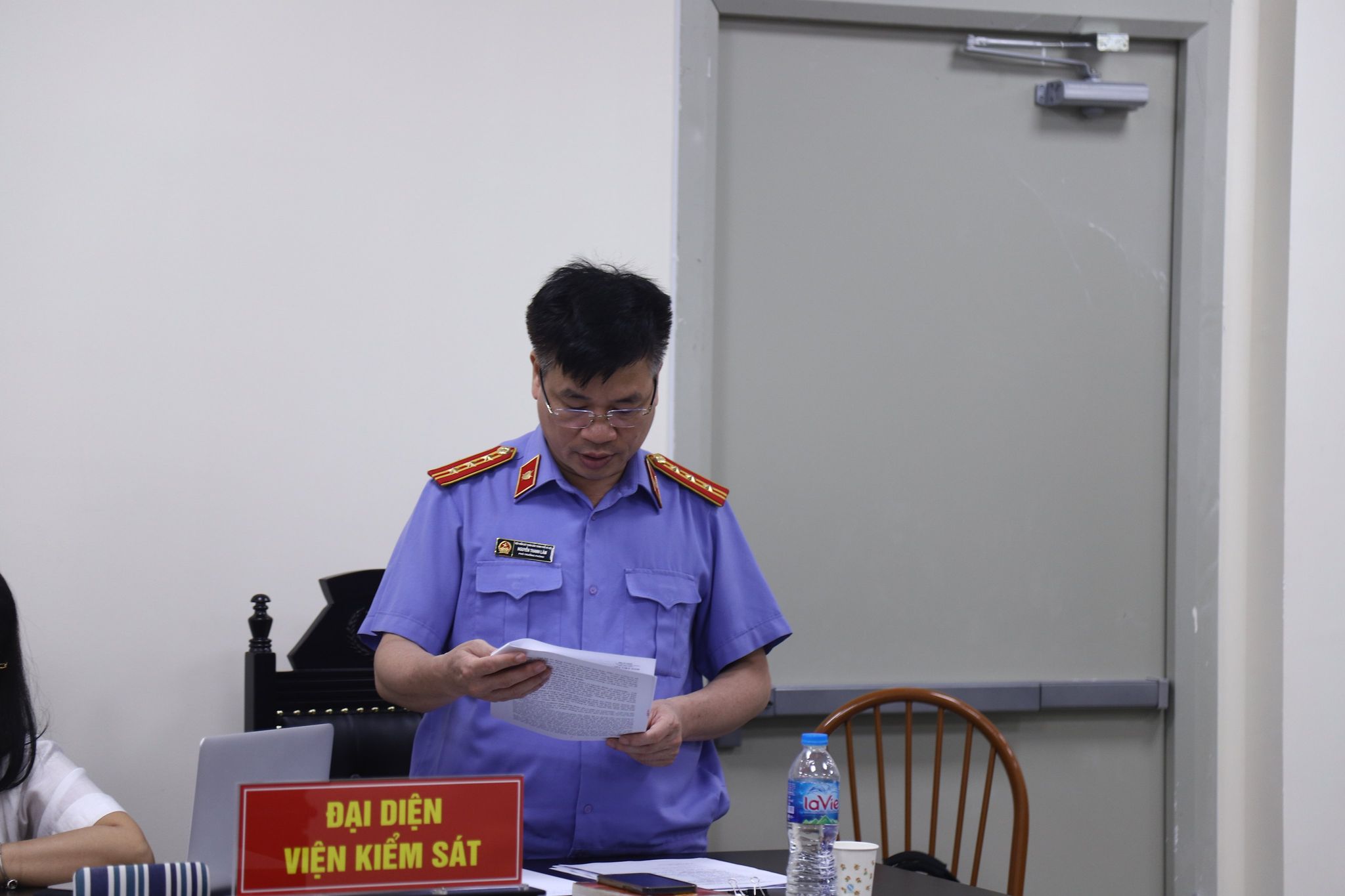 Đại diện Viện kiểm sát luận tội với các bị cáo. 