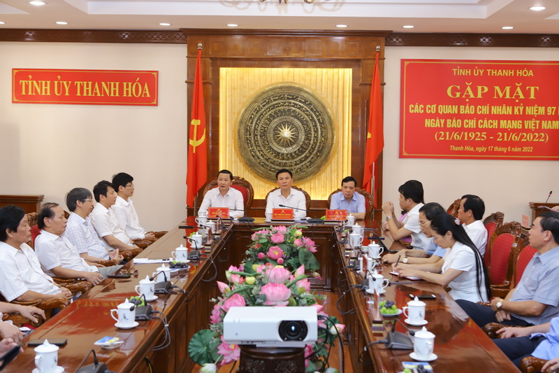 Lãnh đạo tỉnh Thanh Hóa gặp mặt các cơ quan thông tấn báo chí 