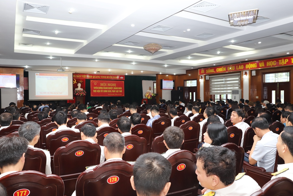 To&agrave;n cảnh hội nghị ng&agrave;y 15/6/2022.