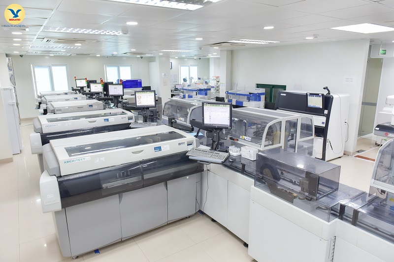 Người dân an tâm thực hiện xét nghiệm tại cơ sở có hệ thống máy móc tự động hoàn toàn cho kết quả chính xác, tin cậy.