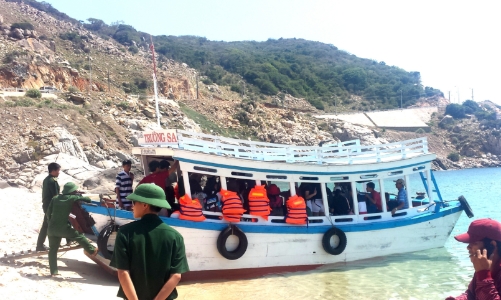 Phương tiện thủy cỡ nhỏ tại nhiều địa phương 